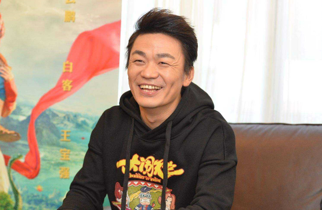 王寶強導演新電影《八角籠中》爆火，王寶強名字打分，解析