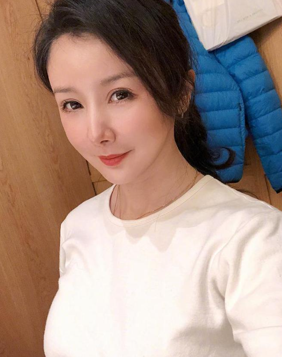 演員孫菲菲自曝曾遭娛樂圈霸凌，孫菲菲名字打分，解析