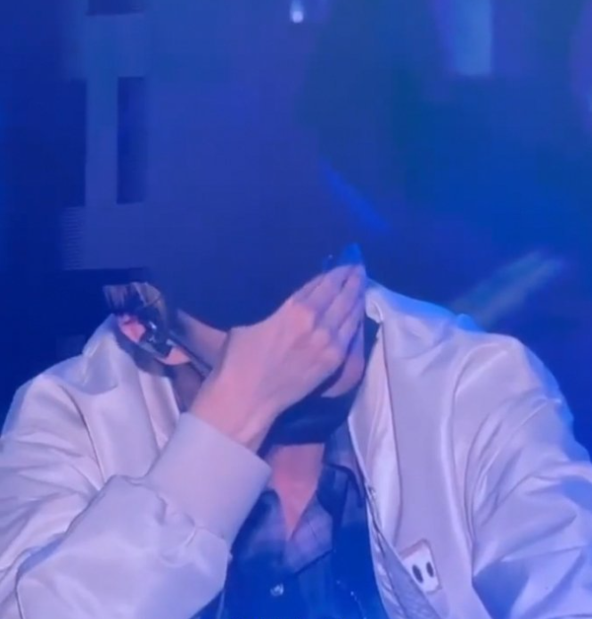 薛之謙跪著向歌迷道歉，薛之謙名字打分，解析