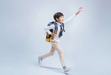 越念越好聽的龍年男孩名字分享，配任何姓氏都可！