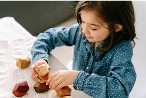 女孩起名,女孩帶木字漂亮有涵養的名字有哪些？